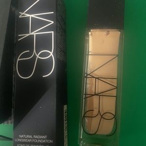 NARS Natural radiant longwear foundation